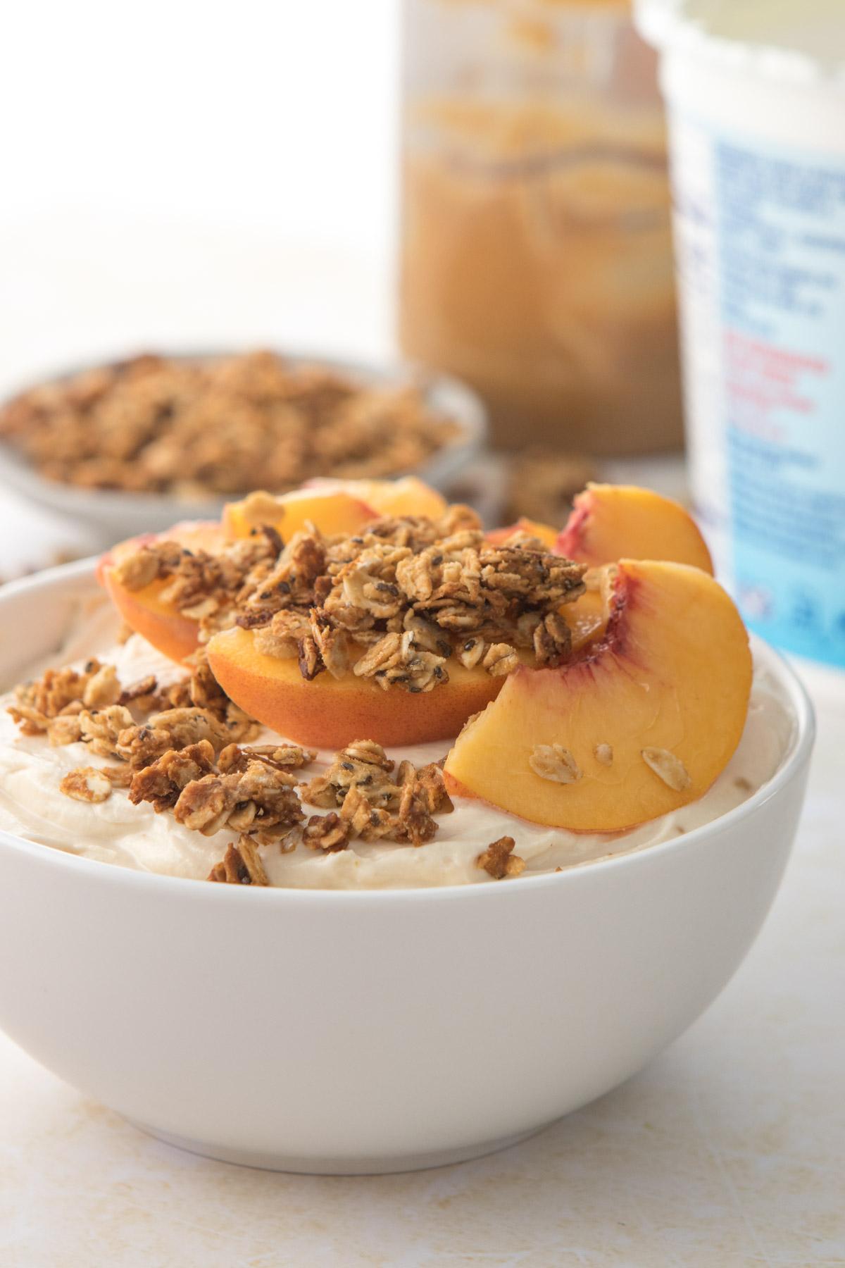 graham crackers and apples with PB Greek yogurt dip