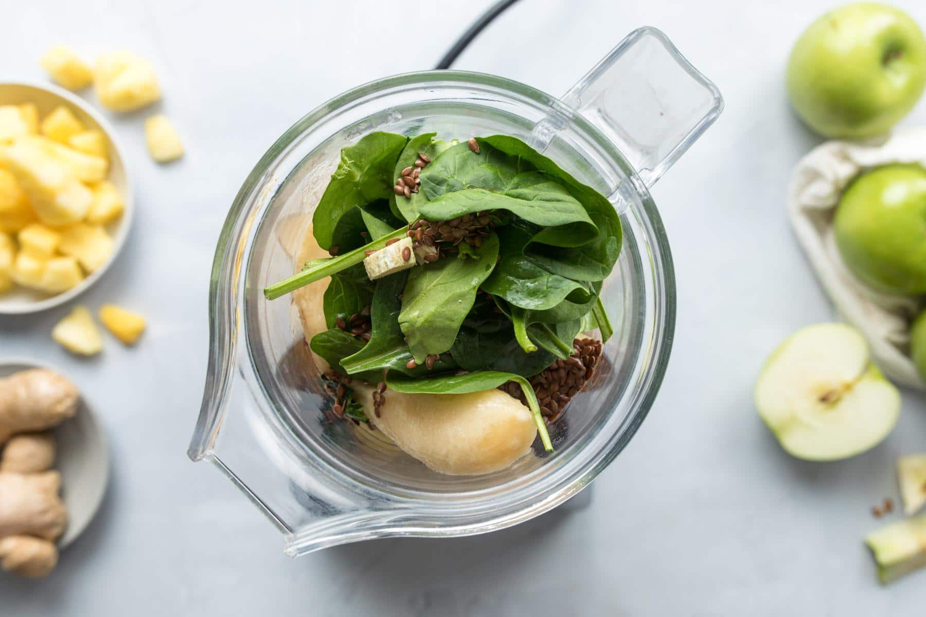 spinach, banana, flax seeds in blender