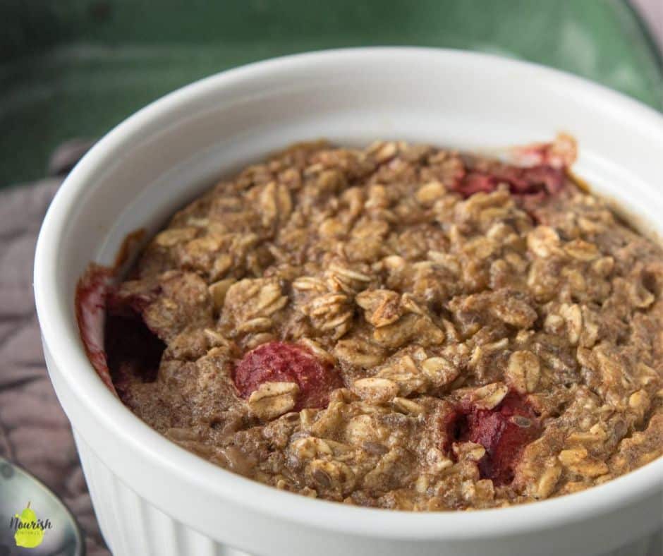 Baked Oats for One – Nourish Nutrition Blog