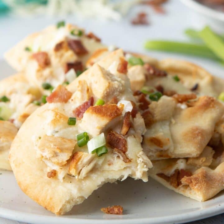 Chicken Bacon Ranch Flatbread (for one) Nourish Nutrition Blog