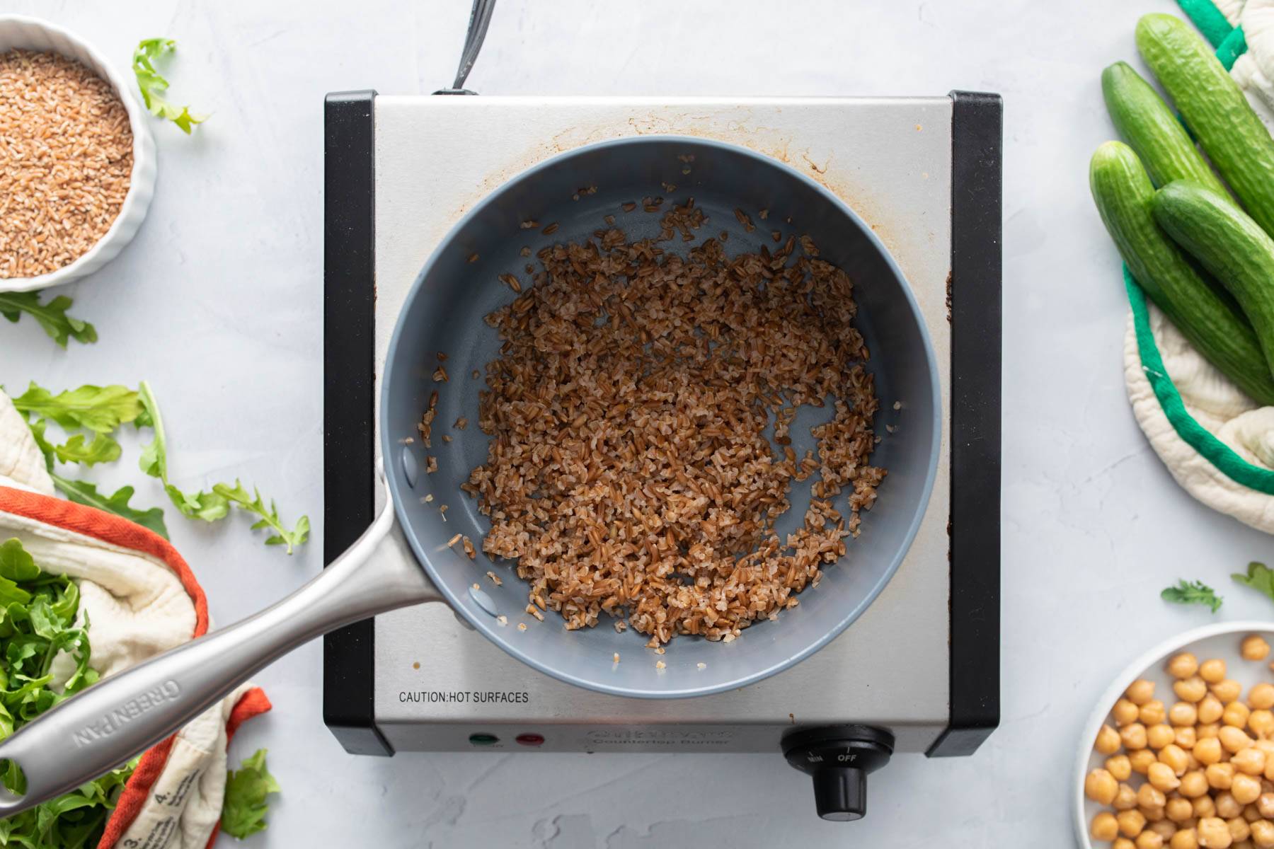 cooked farro in pot