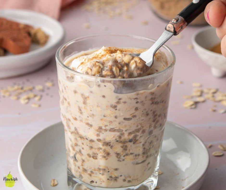 Cinnamon Roll Overnight Oats Recipe for One