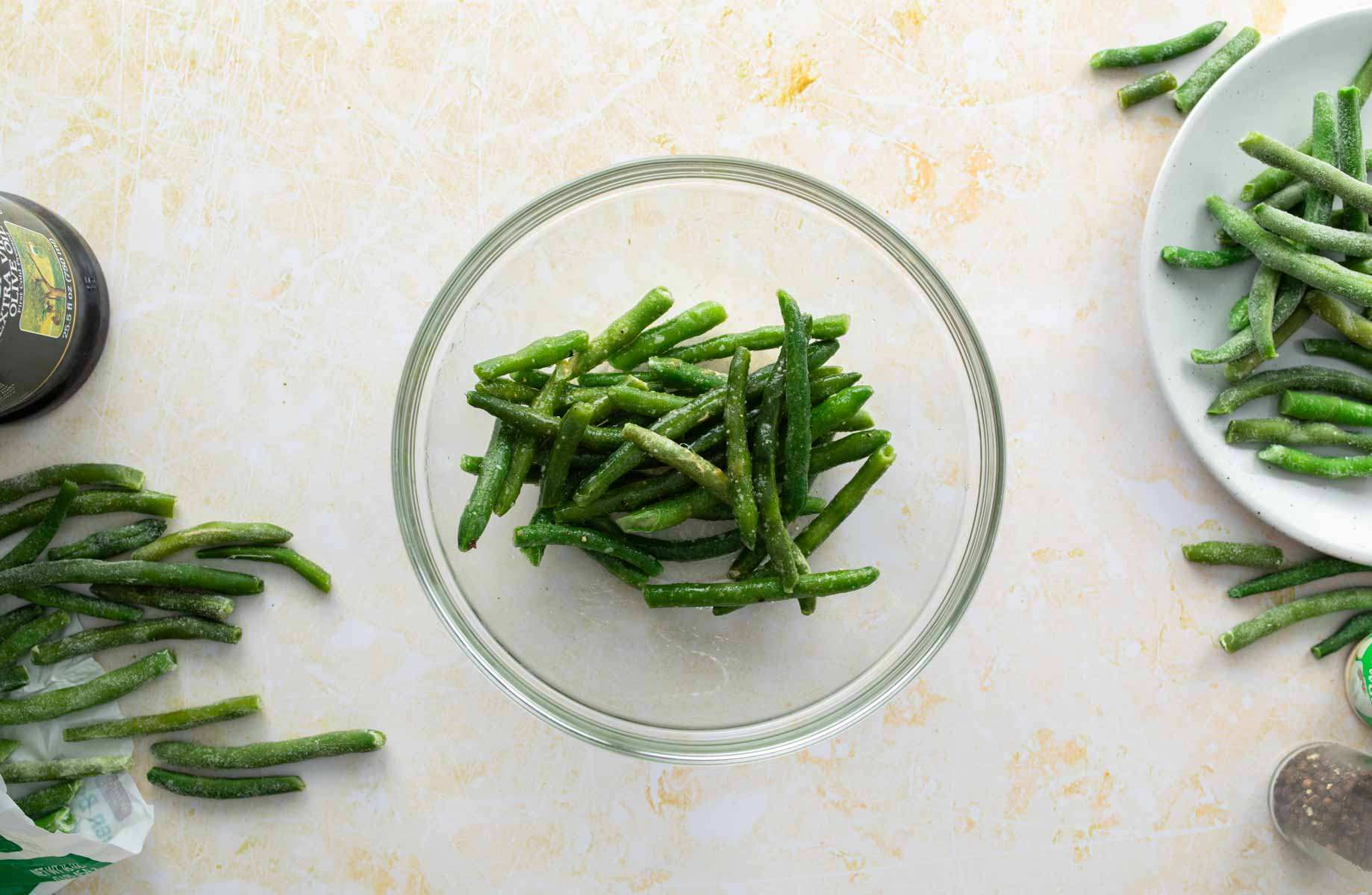 bowl of bright green beans